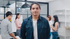El empleo juvenil en Perú se concentrarán en los servicios