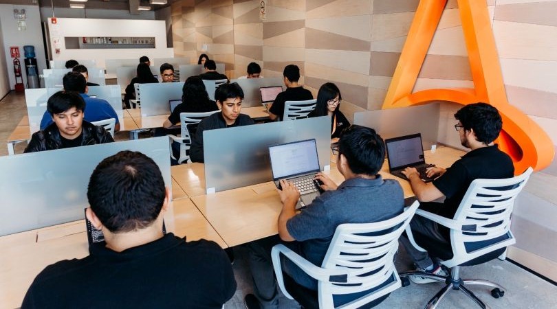 Los agentes de Inteligencia Artificial: La nueva era que transforma negocios