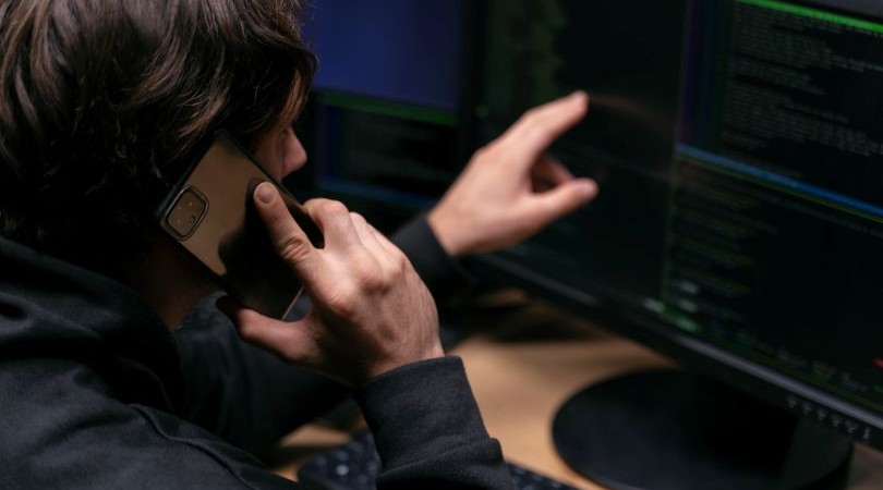 Ciberataques en aumento: Por qué las empresas deben pasar de la reacción a la prevención