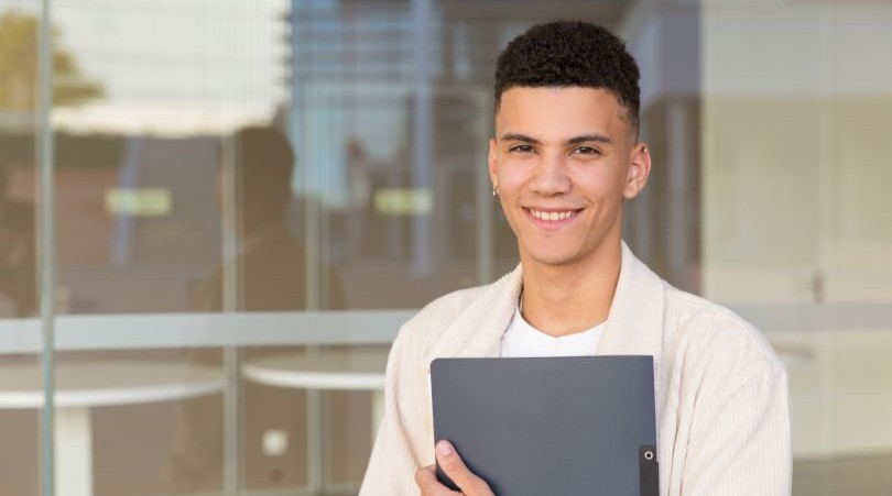 ¿Peligran los puestos junior? El impacto de la IA en los empleos que toda empresa debe conocer hoy