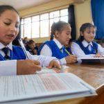 Formando Emprendedores del Mañana: la iniciativa que educa a escolares en finanzas en Perú