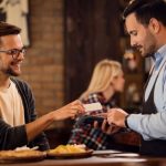 Millennials prefieren las experiencias: viajes y gastronomía lideran el gasto en Perú